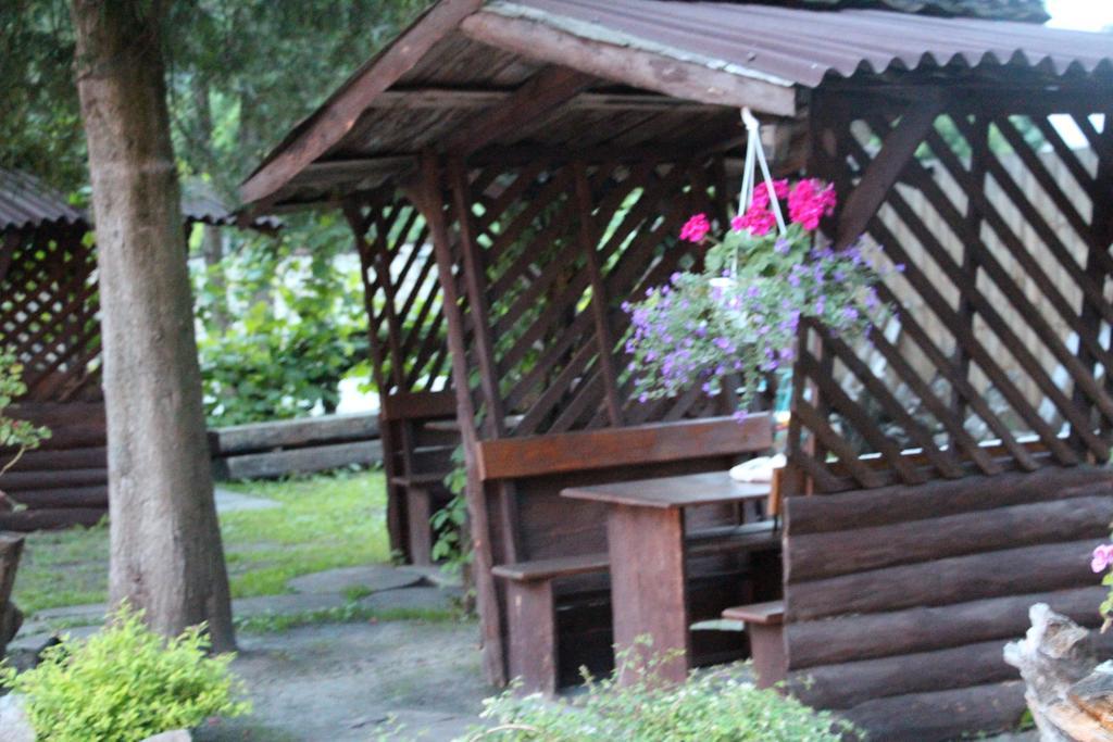 Eco Grill Hotel Restaurant Aquarius Lviv Buitenkant foto